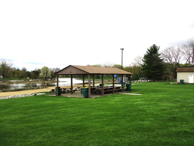 3888 Brookside Drive, Crown Point, IN 46307