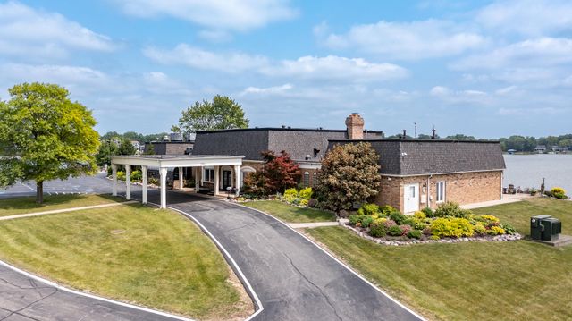 3888 Brookside Drive, Crown Point, IN 46307