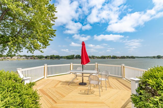 3888 Brookside Drive, Crown Point, IN 46307