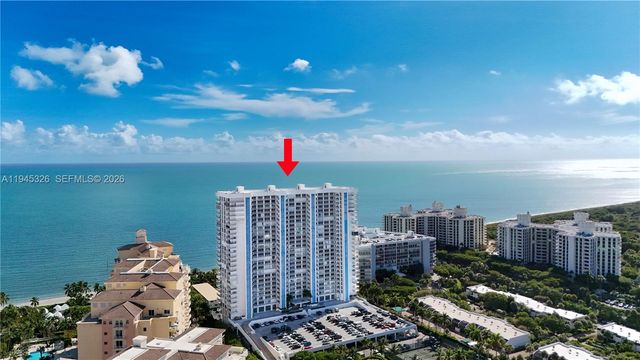 881 Ocean Dr TH15, Key Biscayne, FL 33149