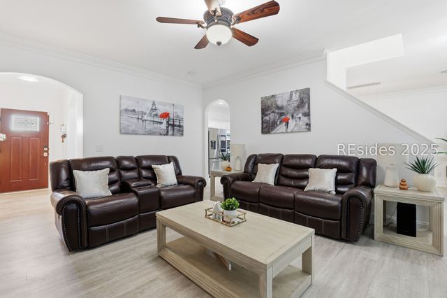 44 Running Oak Dr, Bluffton, SC 29910