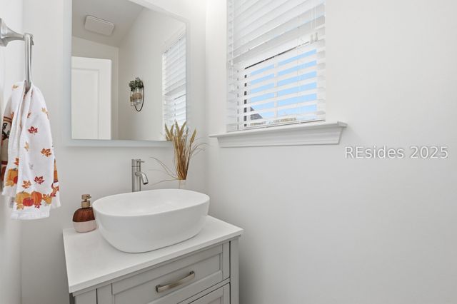 44 Running Oak Dr, Bluffton, SC 29910