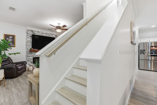 44 Running Oak Dr, Bluffton, SC 29910