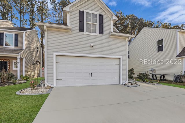 44 Running Oak Dr, Bluffton, SC 29910