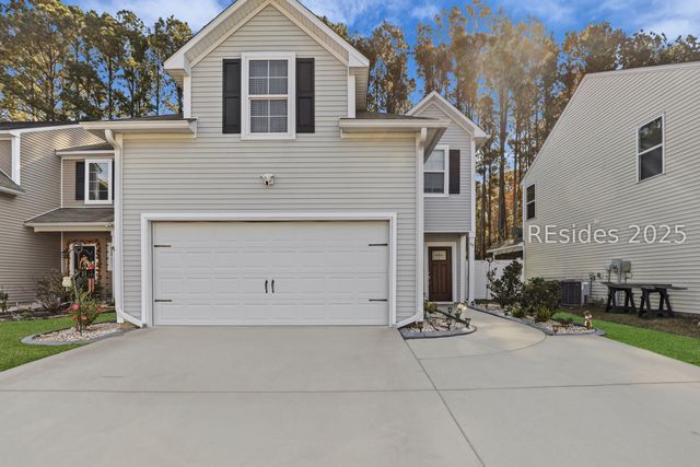 44 Running Oak Dr, Bluffton, SC 29910