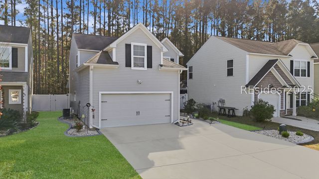 44 Running Oak Dr, Bluffton, SC 29910