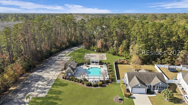 44 Running Oak Dr, Bluffton, SC 29910