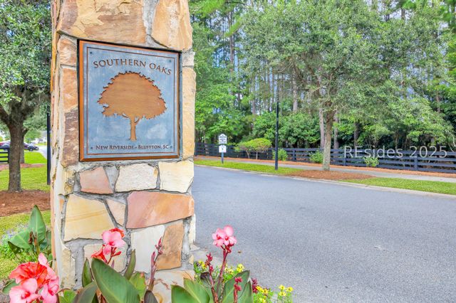 44 Running Oak Dr, Bluffton, SC 29910