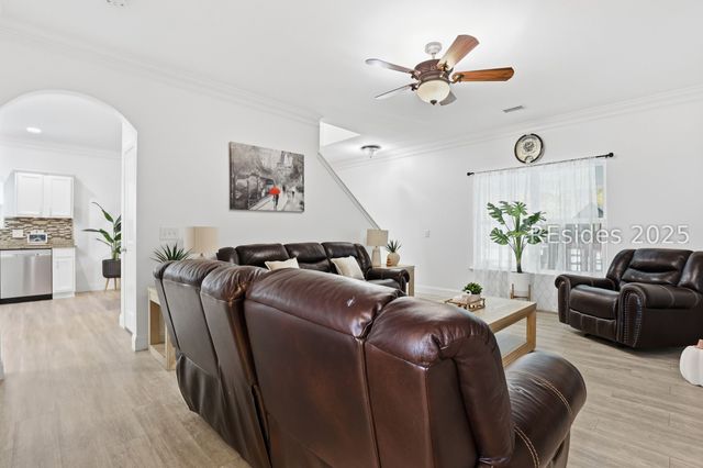 44 Running Oak Dr, Bluffton, SC 29910