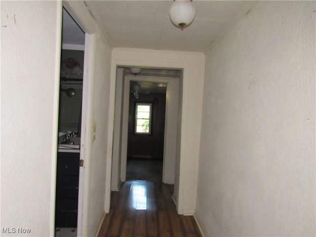 9714 Salem Warren Road, Salem, OH 44460