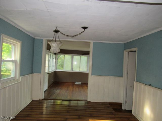 9714 Salem Warren Road, Salem, OH 44460