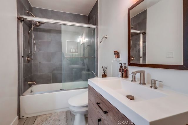 425 S Kenmore Avenue Avenue 306, Los Angeles, CA 90020