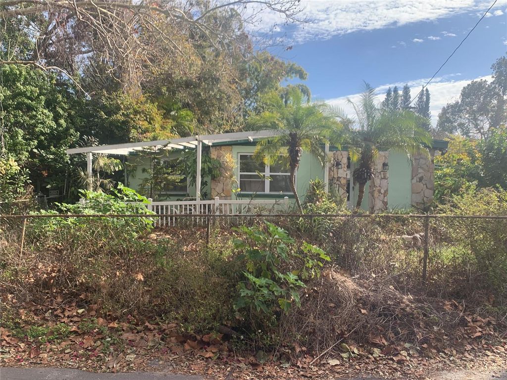 5853 39TH STREET N, St Petersburg, FL 33714
