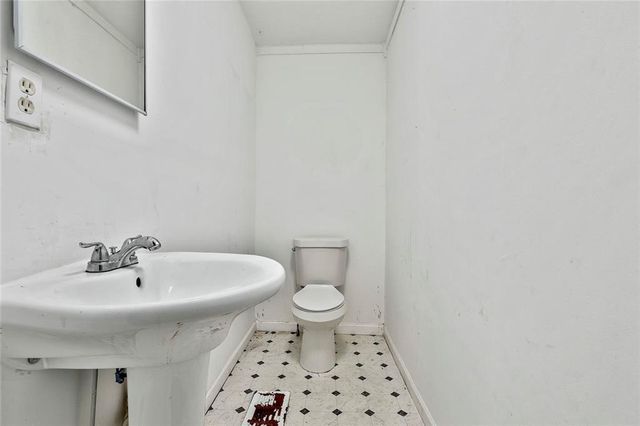 66 Howell SW Drive, Atlanta, GA 30331