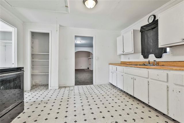 66 Howell SW Drive, Atlanta, GA 30331