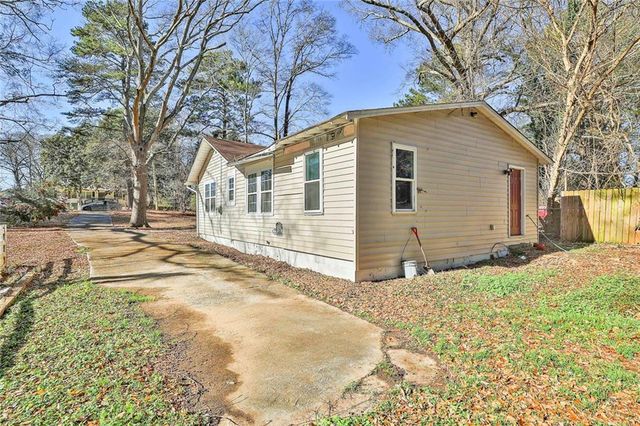 66 Howell SW Drive, Atlanta, GA 30331