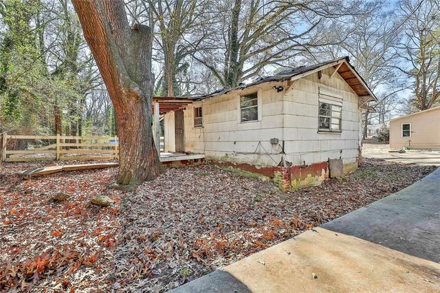 66 Howell SW Drive, Atlanta, GA 30331