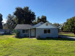24323 Ave 324, Lemon Cove, CA 93244