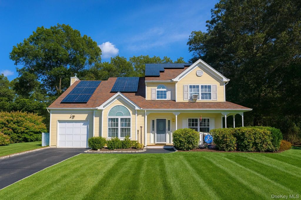 30 Howard Drive, Coram, NY 11727