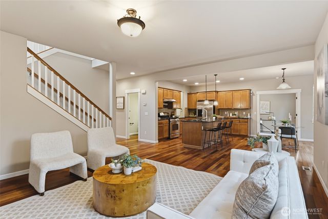 35214 4th Place SW, Federal Way, WA 98023
