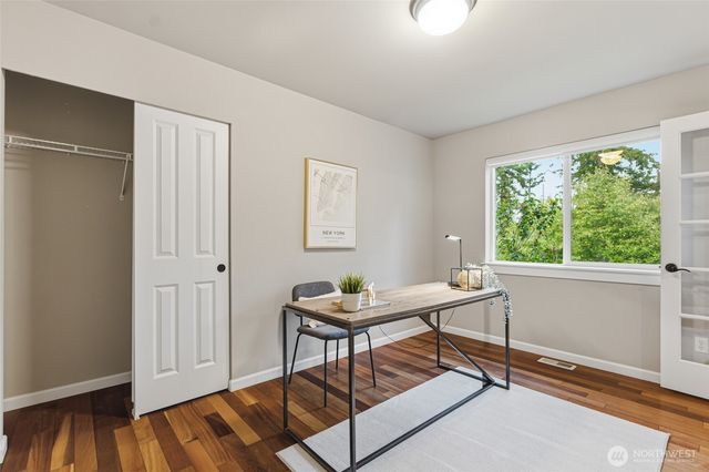 35214 4th Place SW, Federal Way, WA 98023