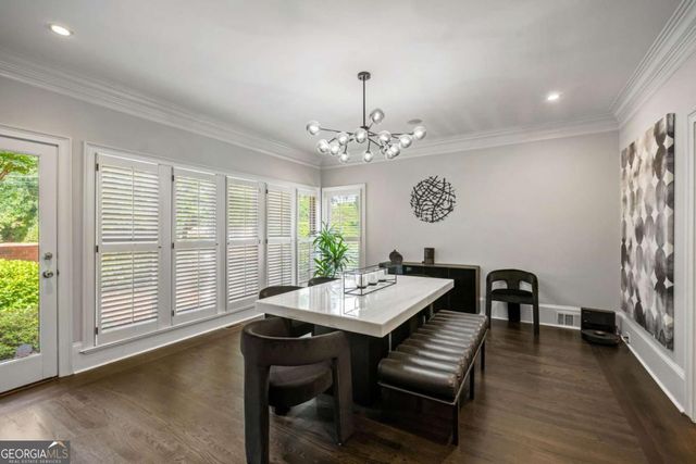 240 Embassy Court, Sandy Springs, GA 30328