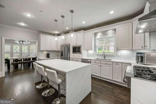 240 Embassy Court, Sandy Springs, GA 30328