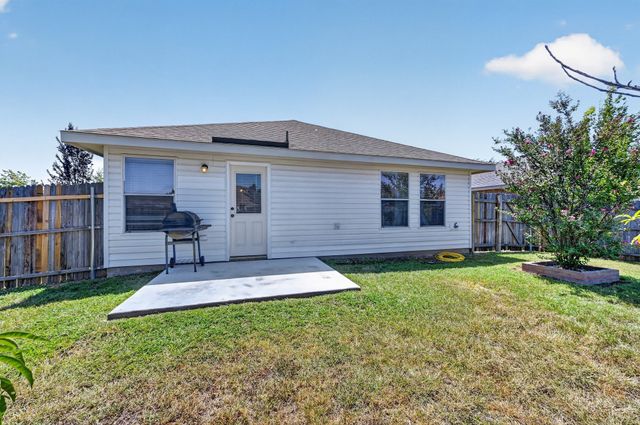 1509 Castle Ridge Road, Fort Worth, TX 76140