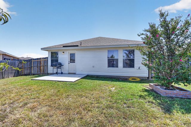 1509 Castle Ridge Road, Fort Worth, TX 76140