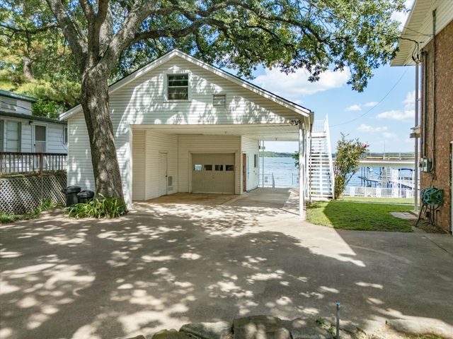 11314 Stanfield Drive, Azle, TX 76020