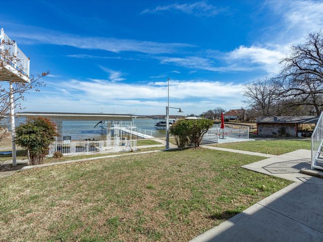 11314 Stanfield Drive, Azle, TX 76020