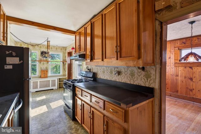 7737 PARKVIEW RD, Upper Darby, PA 19082