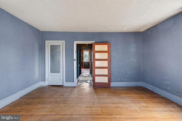 7737 PARKVIEW RD, Upper Darby, PA 19082