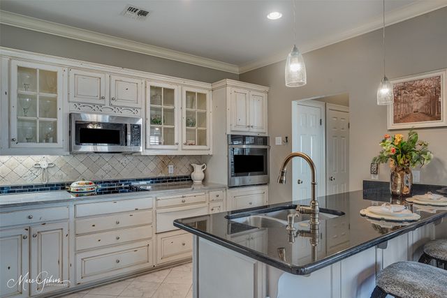 3635 Greenacres Place Drive 311, Bossier City, LA 71111