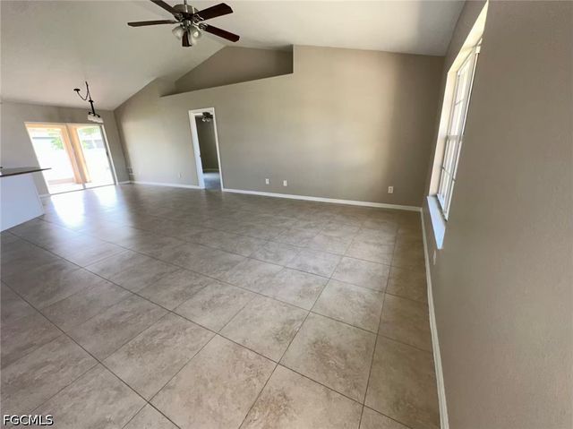 4609 SW 9th AVE, Cape Coral, FL 33914