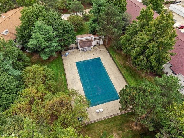 2917 N Bay Drive M-9, Westlake, OH 44145