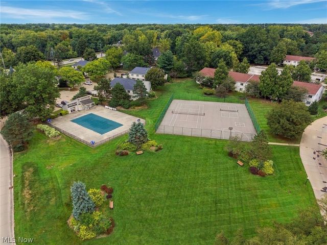 2917 N Bay Drive M-9, Westlake, OH 44145
