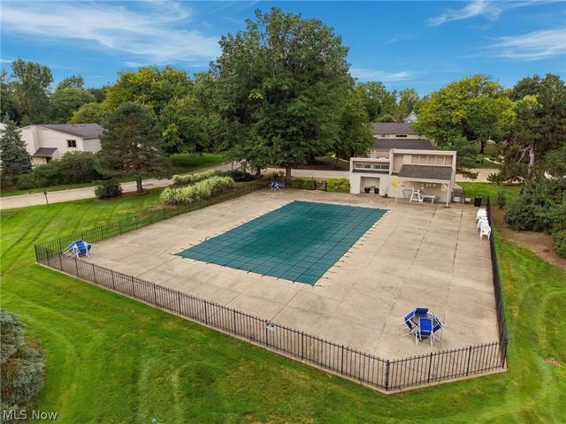 2917 N Bay Drive M-9, Westlake, OH 44145