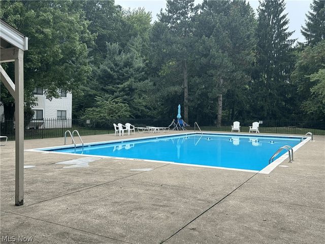 2917 N Bay Drive M-9, Westlake, OH 44145