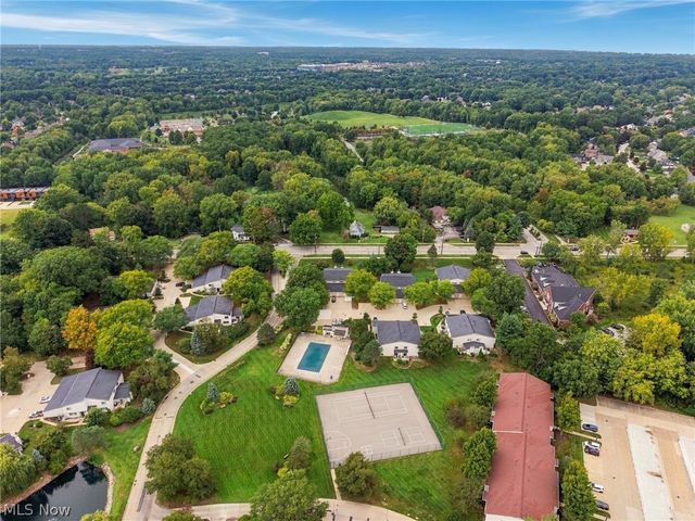 2917 N Bay Drive M-9, Westlake, OH 44145