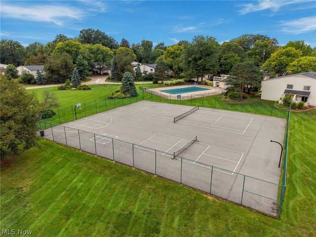 2917 N Bay Drive M-9, Westlake, OH 44145