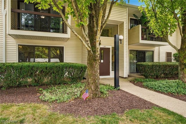 2917 N Bay Drive M-9, Westlake, OH 44145