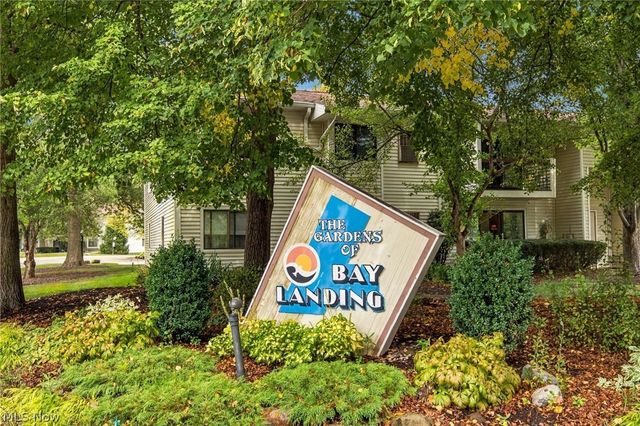 2917 N Bay Drive M-9, Westlake, OH 44145