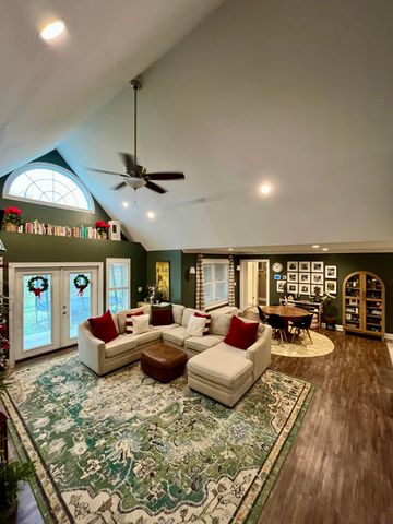 104 Wellington Lane, Frankfort, KY 40601