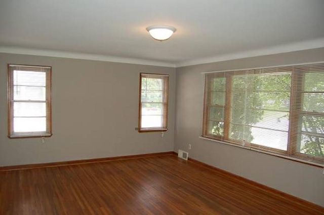121 S Governor St, Iowa City, IA 52240