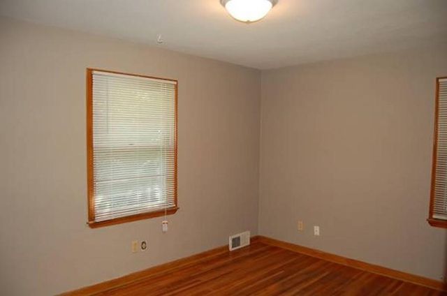 121 S Governor St, Iowa City, IA 52240