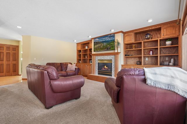 2209 Victoria Rose Drive S, Fargo, ND 58104