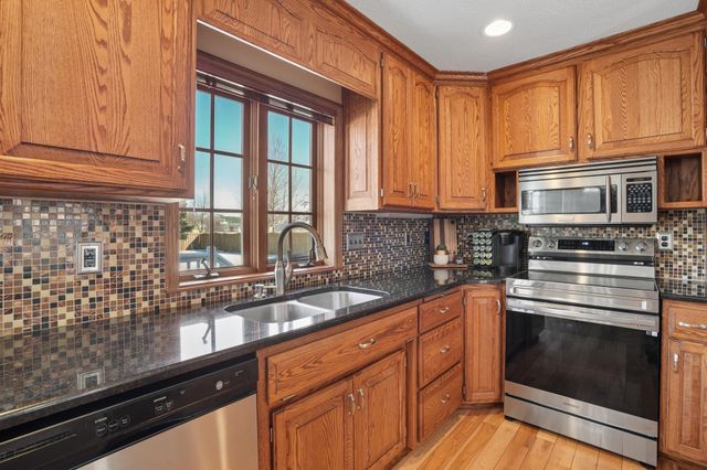 2209 Victoria Rose Drive S, Fargo, ND 58104