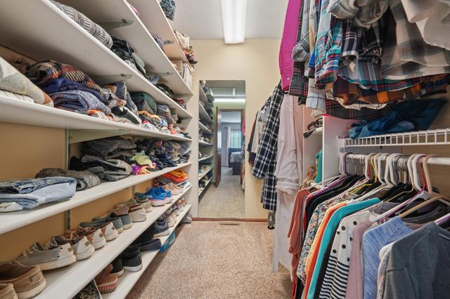 2209 Victoria Rose Drive S, Fargo, ND 58104