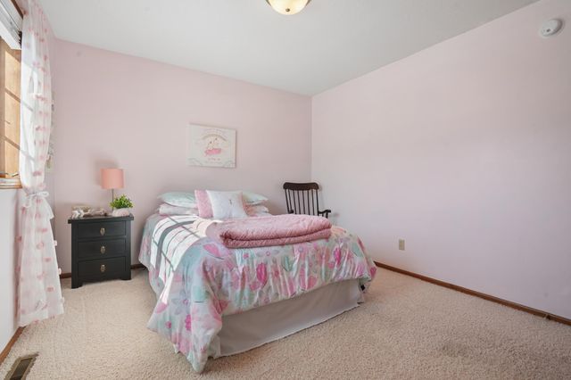 2209 Victoria Rose Drive S, Fargo, ND 58104